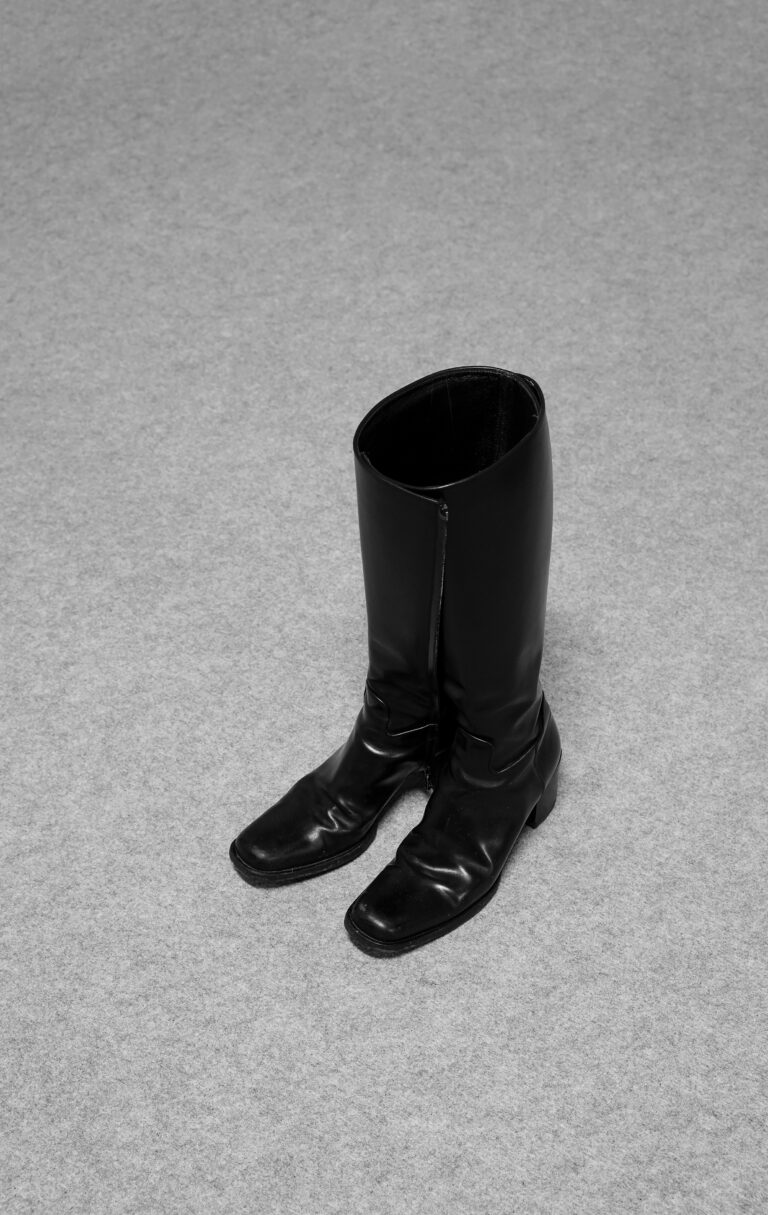 Aus: Two partners are dancing out on a big floor–and nobody leads Fine Art Print, Aluminium, 45 x 69 cm, 2021