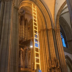 Die Himmelleiter beginnt an der Orgel Kunstkunst Münster - Himmelsleiter Billi Thanner